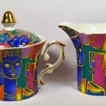 MODERNISTA FESTŐ MINTÁJÁVAL DEKORATÍV PORCELÁN CUKORTARTÓ ÉS TEJSZÍNKIÖNTŐ X fotó