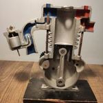 RETRO NÉGYÜTEMŰ-MOTOR MAKETT MODELL ISKOLAI SZEMLÉLTETŐ ESZKÖZ fotó