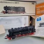 MG19 H0 1: 87 Piko BR 95 vasútmodell gőzmozdony világítással, dobozában - Gyűjtői állapot! fotó