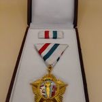 1984. "Április Negyedike Érdemrend" fotó