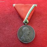 HORTHY VITÉZSÉGI ÉREM II.osztály 1939 ANYAGA: ÓN nsz+ , pótolt szalag! fotó