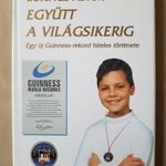 Együtt a világsikerig - Lőrincz Ádám - Guinness rekord - 100 tagú szintetizátor zenekar -T17n fotó