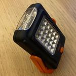 OBI sajátmárkás mágneses felakasztható 2 lámpás LED zseblámpa használt 1Ft-ról fotó