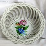 Herendi porcelán fonott kosárka , jelzett átmérő 9, 7 cm, 3, 7 cm magas. fotó