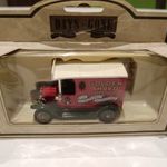 Lledo - 1920 Model T Ford Van _ Golden Shred fotó