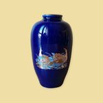kobaltkék porcelán váza fotó