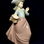 LÁNY VIRÁGOS KOSÁRRAL KALAPBAN LLADRO NAO MÁRKÁS PORCELÁN SZOBOR X fotó