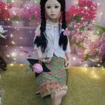 Sekarini - Dwi Saptono művészbaba, porcelánbaba, porcelán baba kb. 90 cm fotó