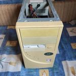 Retró Pentium asztali PC fotó