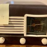 Tesla 4106 U fotó