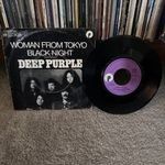 Deep Purple – Woman From Tokyo / Black Night (Live Version), Vinyl, 7", 1 C 006-94 185 fotó