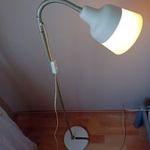 Ikea álló lámpa fotó