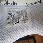 Hófehér/ezüst Nike sportcipő 35/36-os fotó