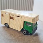 Matchbox Lesney Superfast 40. Bedford Horse Box 1977-ből fotó