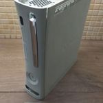 HIBÁS XBOX 360 fehér konzol, 2006. évi (8.) alkatrésznek! fotó