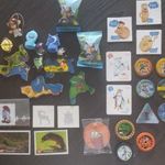 Matricák, foci, autós, kosaras, 3D kártyák, tokenek, Disney, Master Crock, Simpson család hűtőmágnes fotó
