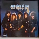Omen - Feketében fotó