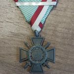 Tűzkereszt első fokozatú (kardos és koszorús) 1942 hadjárati évre, sebesülési pánttal, er. szalagon! fotó
