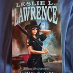 Leslie L. Lawrence: Matilda kalapja RITKA! Dedikált! fotó