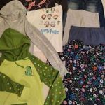 8 db 146 csomi: nadrág C&A, pulóver H&M, leggings, pulcsi, felső, Harry Potter poló fotó