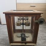 ANTIK PATIKAMÉRLEG, LÉGFÉKES LABORMÉRLEG fotó