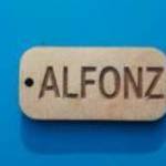 Alfonz feliratú kulcstartó. Ajándék. fotó