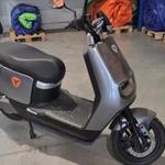 Eladó Z-TECH ZT-33 B Elektromos Robogó fotó