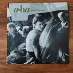 A-HA / Hunting High and Low WB 925300 fotó