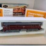 Piko BR 120 vöröscsillagos Szergej H0 1: 87 (DC) dízelmozdony dobozában + dokumentumok (MD2) fotó