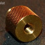 3/8"- 1/4" állvány menetes adapter sárgaréz fotó