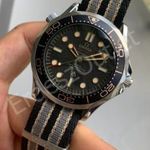 OMEGA óra, Seamaster Diver 300M 007 Edition óra, quartz óra fotó