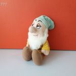 Disney Hófehérke és a hét Törpe SZENDE plüss Bashful kabala figura 32 cm-es plüssfigura EXTRA fotó