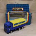 Matchbox MB-26 Volvo TILT Lorry (Michelin) fotó