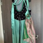 MOLETTI NŐI ÚJ! BONPRIX OSZTRÁK NÉMET NÉPVISELET Dirndl RUHA KÖTÉNNYEL GYÖNYÖRŰ 52 fotó