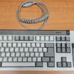 Retró, régi APC dBase IV XT/AT átkapcsolós mechanikus billentyűzet fotó