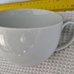 Nagy fehér porcelán bögre fotó