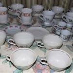 Vegyes, antik, 36 db-os porcelán csomag (teás és kávés csészék, alátétek, tejkiöntő és hamutartó) fotó
