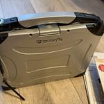 Panasonic Toughbook CF-28 laptop kiegészítőkkel fotó