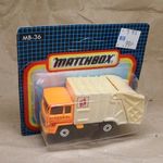 Matchbox MB-36 Refuse Truck (neon-narancs) fotó