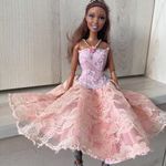 Izületes Barbie baba fotó