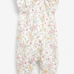 NEXT fehér virágos playsuit 3-6 hó - Tovább is jó lehet! fotó