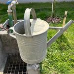 Régi bádog locsolókanna locsoló kanna fotó