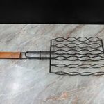 Grill kosár kolbásznak grillezéshez 27x18cm 4 kolbásznak fotó