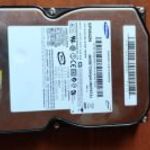 3db IDE HDD 2db Samsung 80Gb 1db Maxtor 40Gb fotó