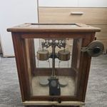 ANTIK PATIKAMÉRLEG, LÉGFÉKES LABORMÉRLEG fotó