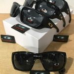 Oakley napszemüveg fotó