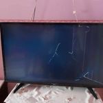 LG LJ515V LED TV, törött kijelző, alkatrésznek 109 cm fotó
