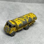 Matchbox Moko ERF Petrol Tanker (a korábbi kicsi), No 11 sárga 1956-os szín fotó