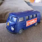 Lemezárugyár lendkerekes VW Transporter mikrobusz fotó