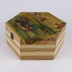 1W053 Hatszögletű, vadkacsás fadoboz, ékszeresdoboz 7.5 x 18.5 cm fotó